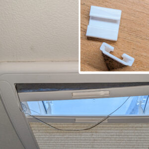 Zestaw naprawczy zaczepów do moskitiery okna DOMETIC HEKI